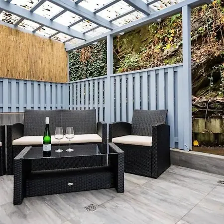 Charmantes Haus Mit Terrasse Apartmán *