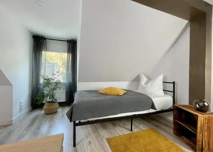 Charmantes Haus Mit Terrasse Апартаменты *